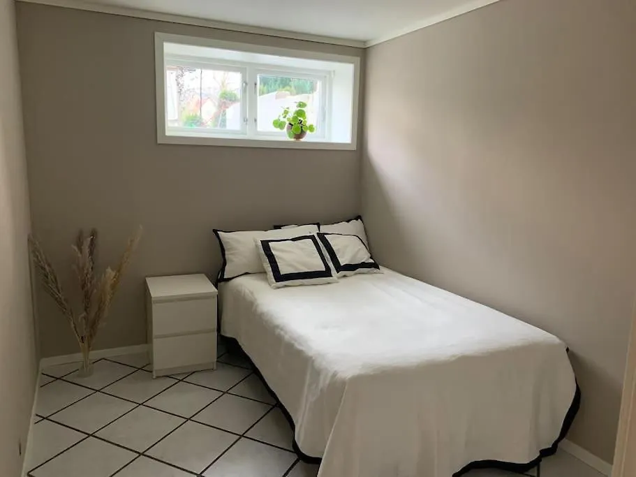Sentrumsnaer Leilighet Med 3 Soverom. Bergen Daire